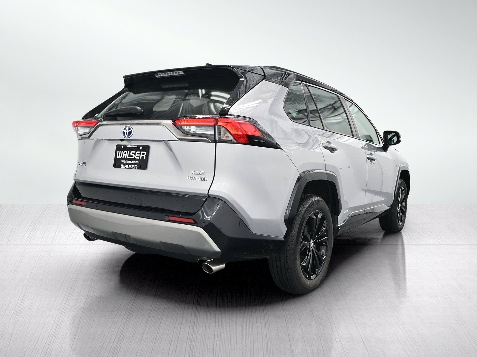 Used 2024 Toyota RAV4 XSE w/ Advanced Technology Package AWD/4WD image 6