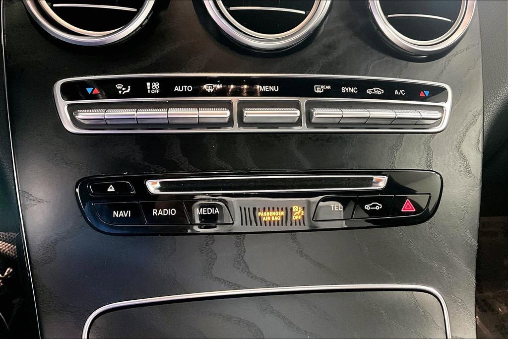 Used 2019 Mercedes-Benz GLC 300 w/ AMG Line image 33