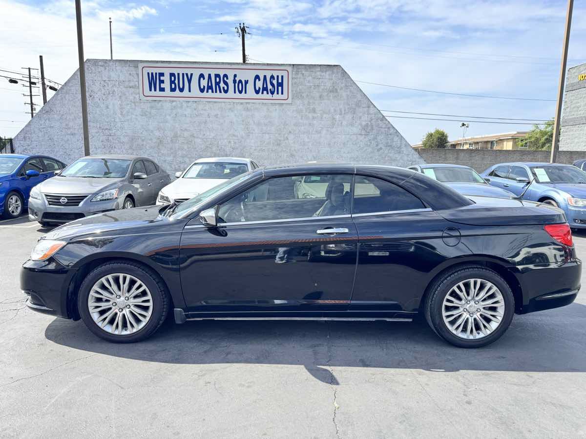 Used 2013 Chrysler 200 Limited FWD image 20