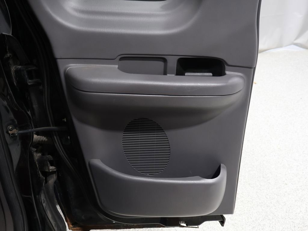 Used 2004 Ford F150 XLT image 18