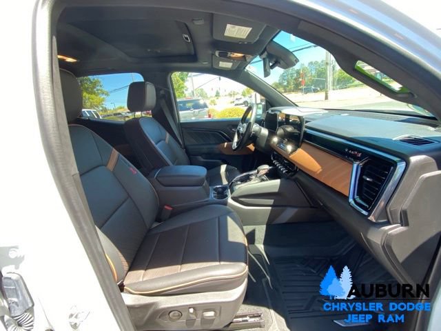 Used 2023 GMC Canyon AT4 w/ AT4 Premium Package AWD/4WD image 11