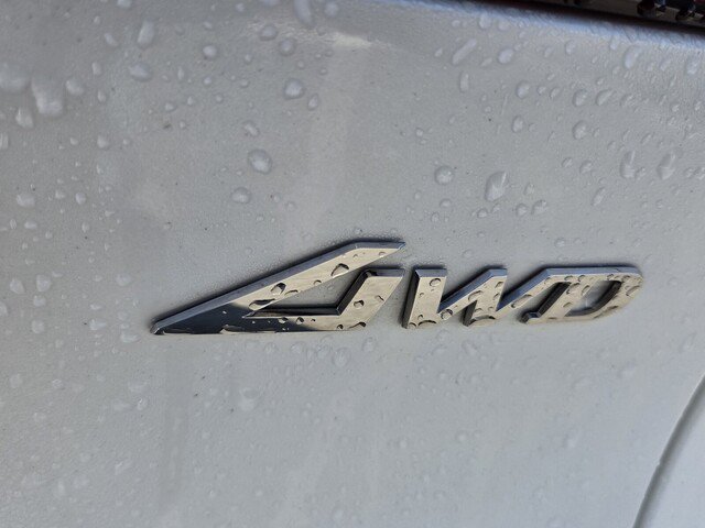 Used 2025 Genesis GV70 2.5T AWD/4WD image 32