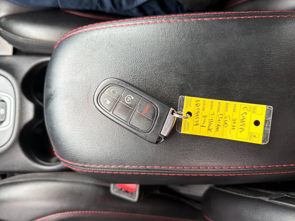 Used 2020 Jeep Cherokee Trailhawk w/ Cold Weather Group image 27