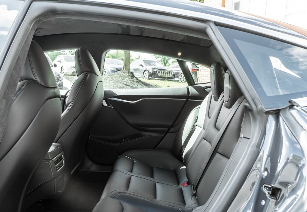 Used 2021 Tesla Model S Long Range Plus AWD/4WD image 23