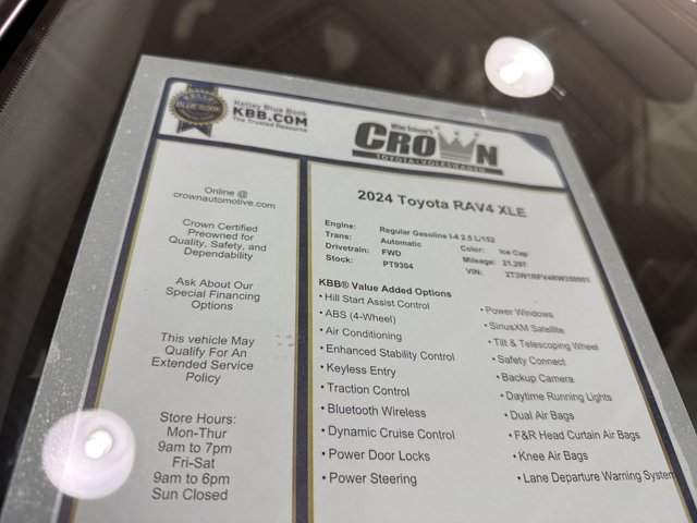 Used 2024 Toyota RAV4 XLE w/ Convenience Package FWD image 40