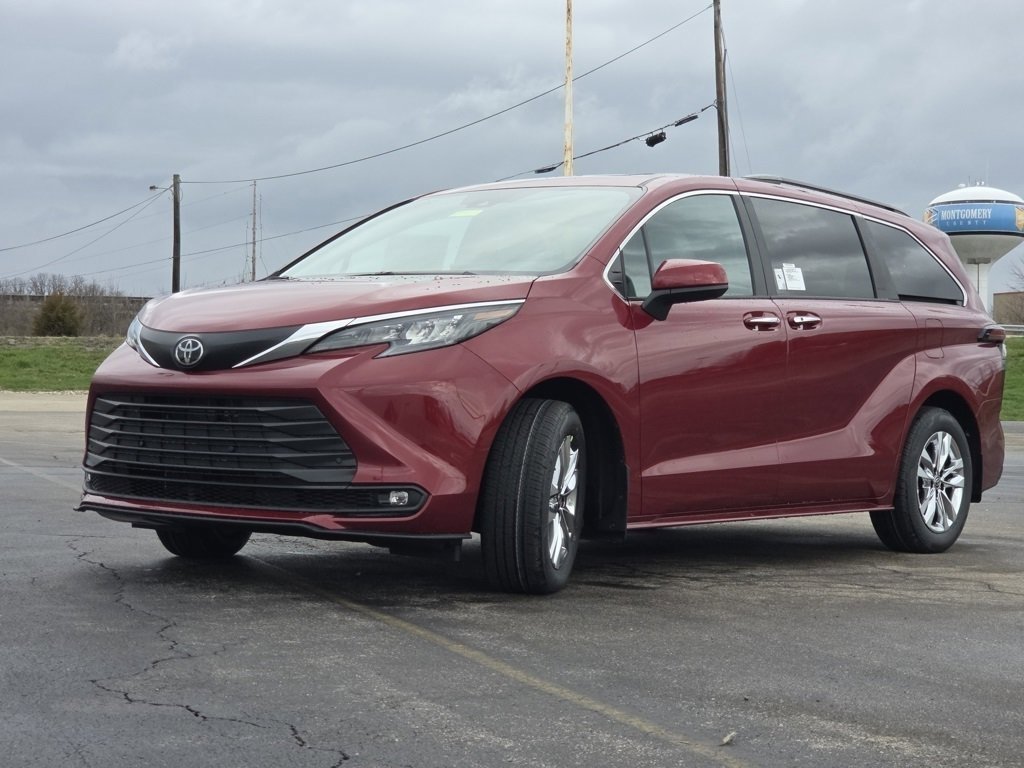 New 2026 Toyota Sienna XLE image 20