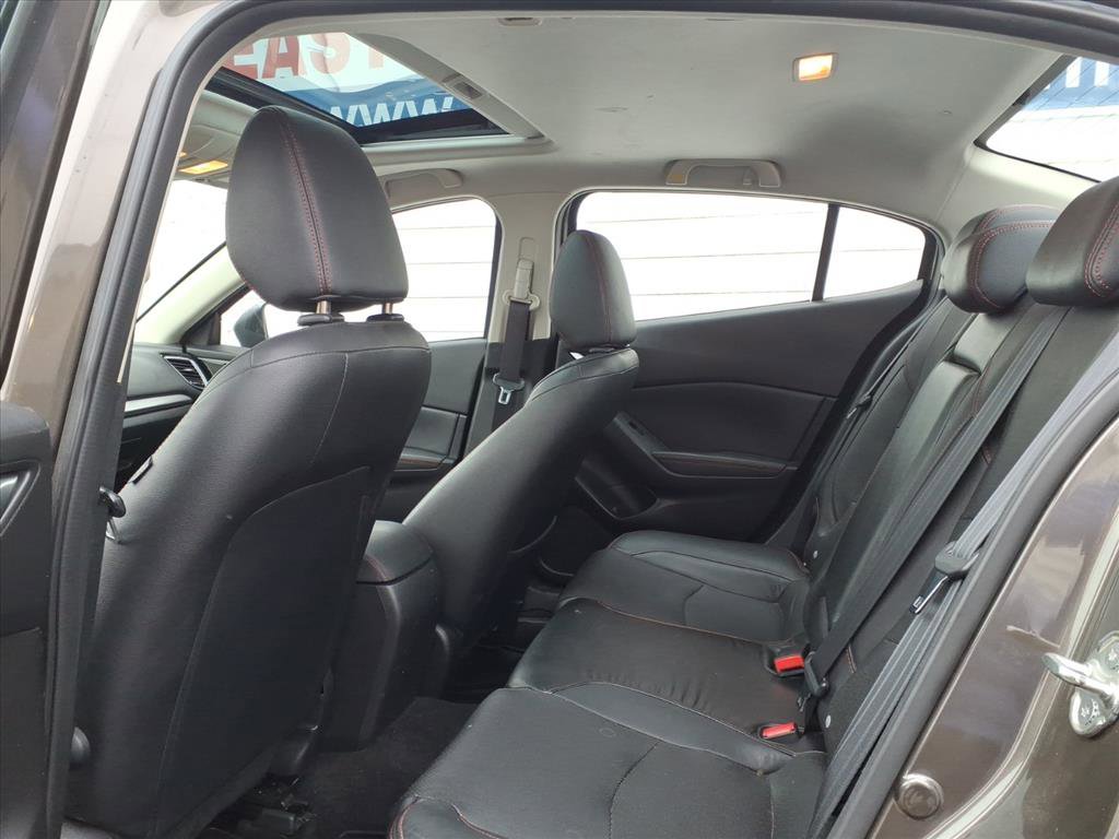 Used 2016 MAZDA MAZDA3 s Grand Touring w/ Technology Package image 13