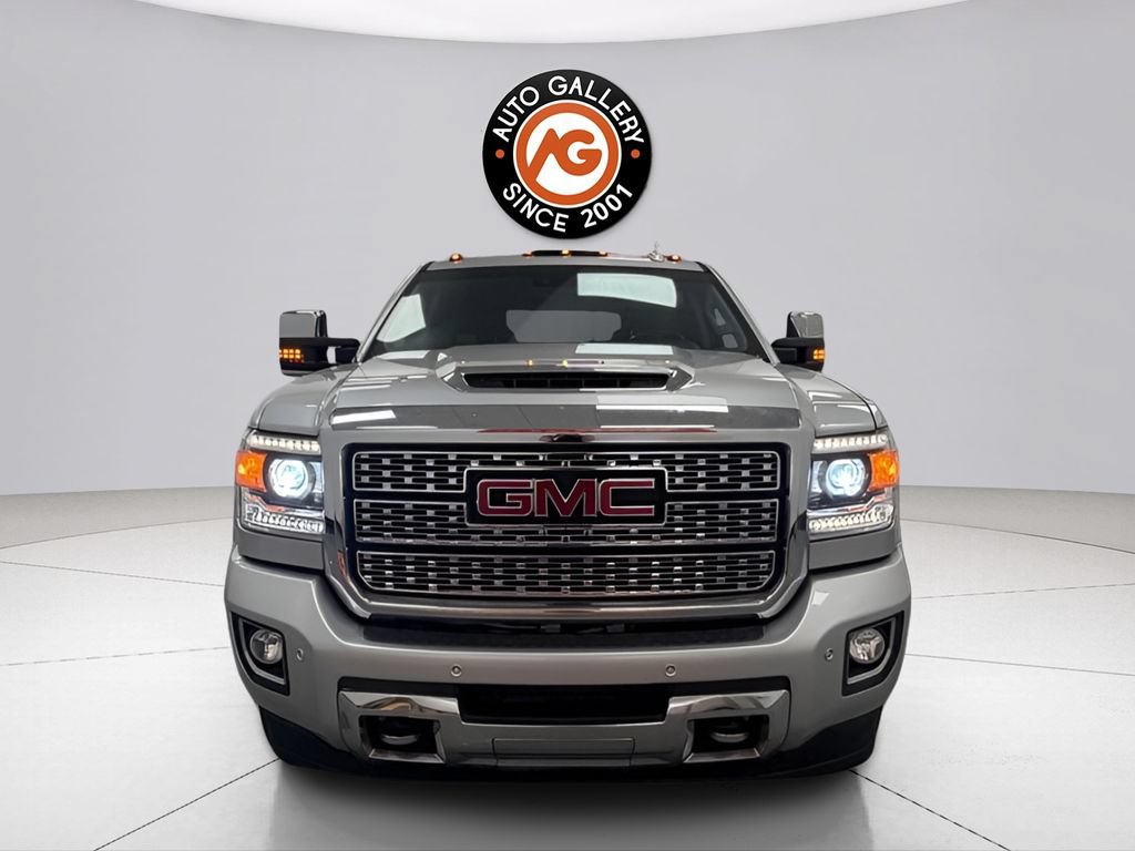 Used 2019 GMC Sierra 2500 Denali w/ Duramax Plus Package AWD/4WD image 8