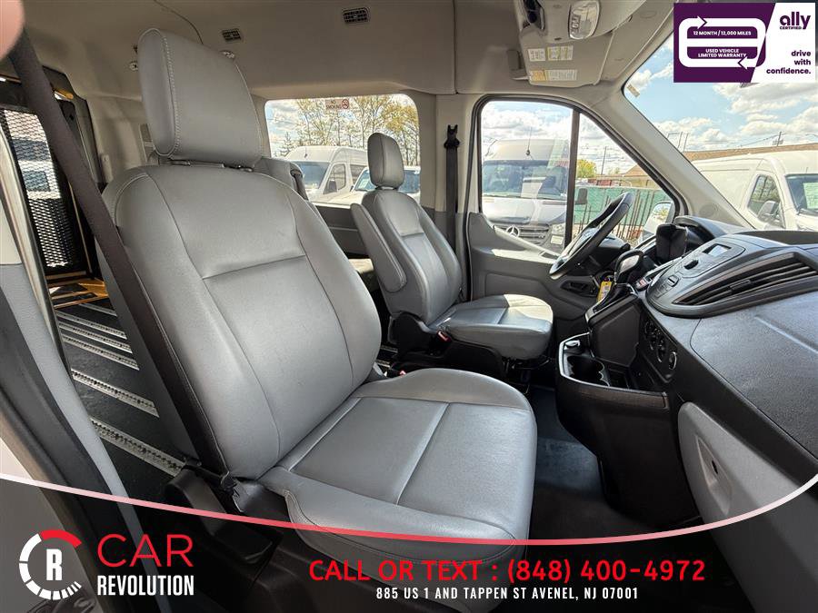 Used 2018 Ford Transit 150 XL RWD image 30