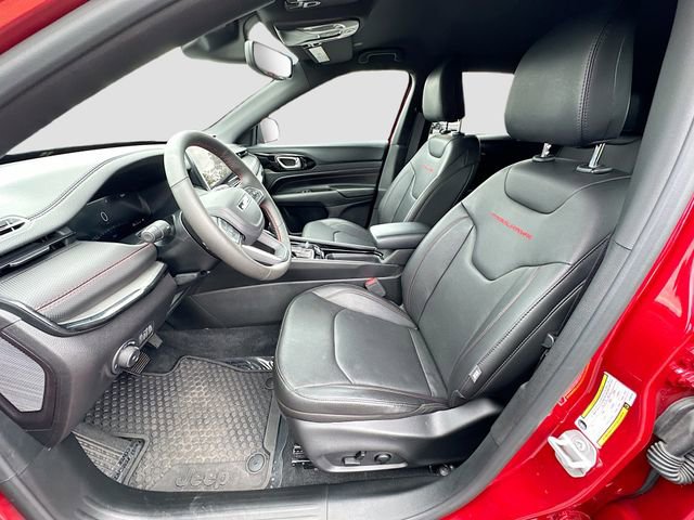 Used 2025 Jeep Compass Trailhawk w/ Trailhawk Elite Group image 21