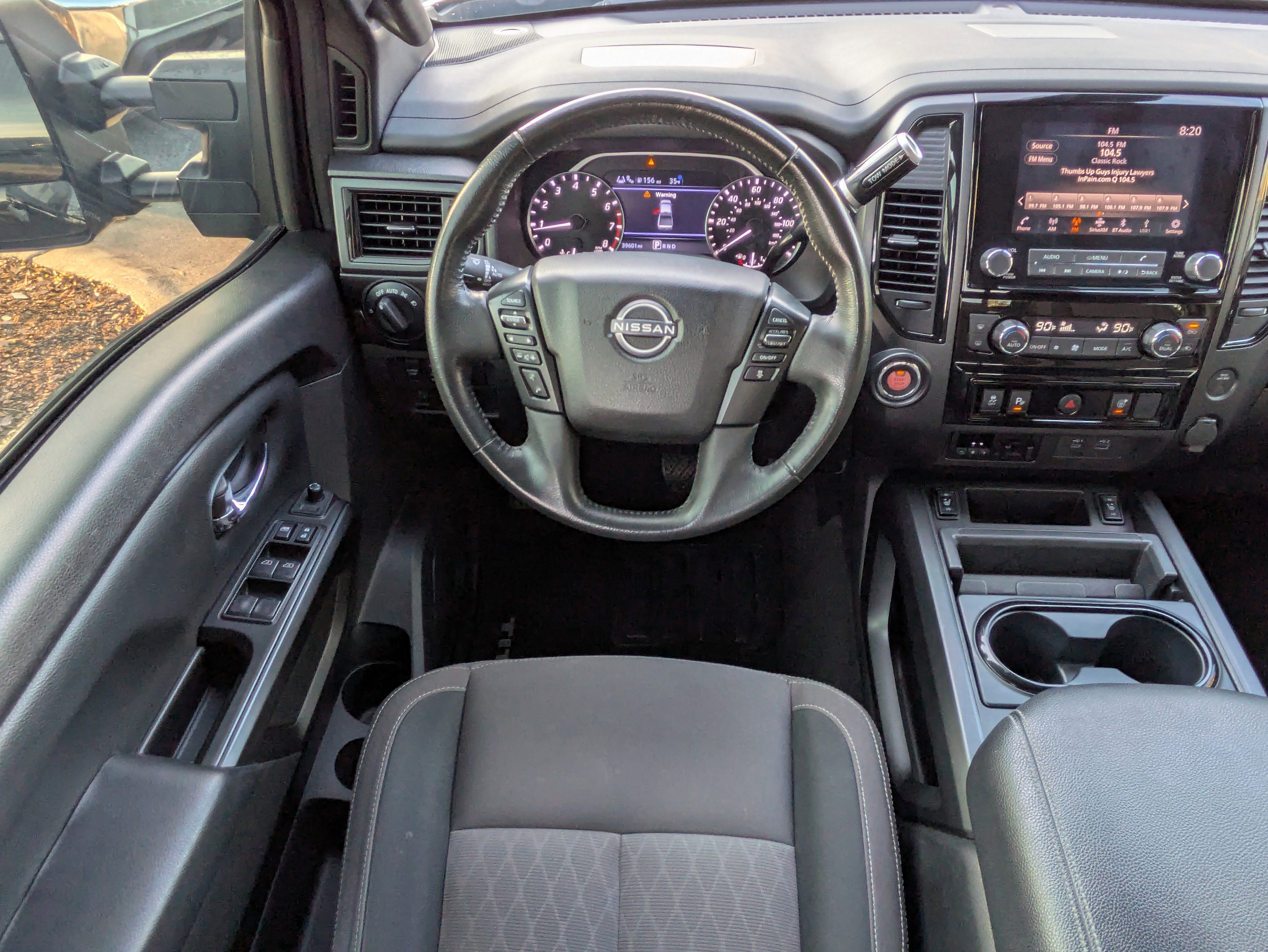Used 2024 Nissan Titan SV w/ SV Convenience Package image 21