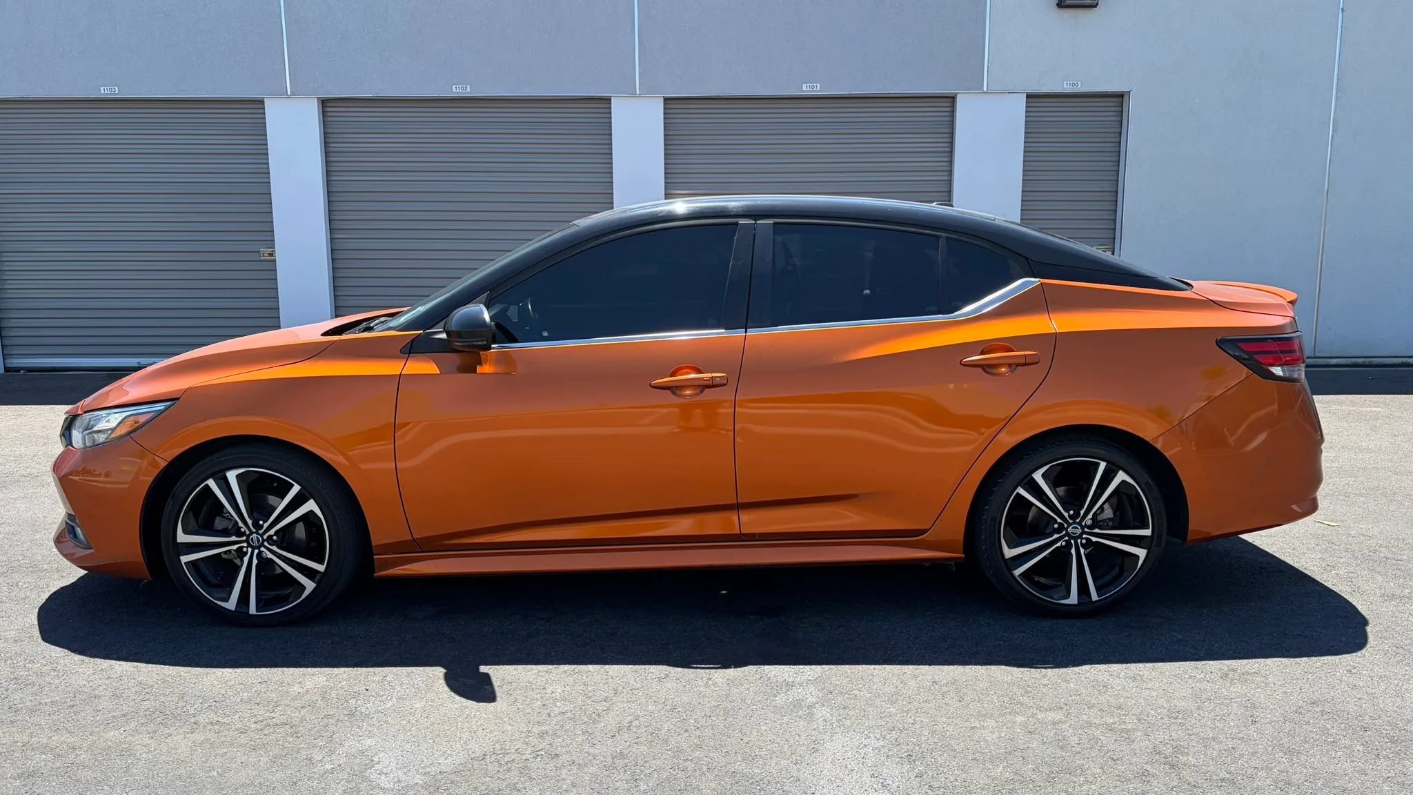 Used 2021 Nissan Sentra SR FWD image 2