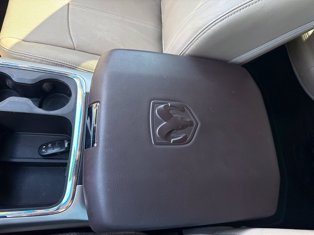 Used 2017 RAM 1500 Laramie w/ Convenience Group AWD/4WD image 37