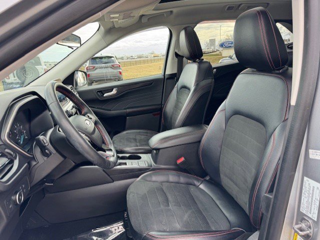 Used 2022 Ford Escape SEL w/ SEL Stealth AWD Package image 13