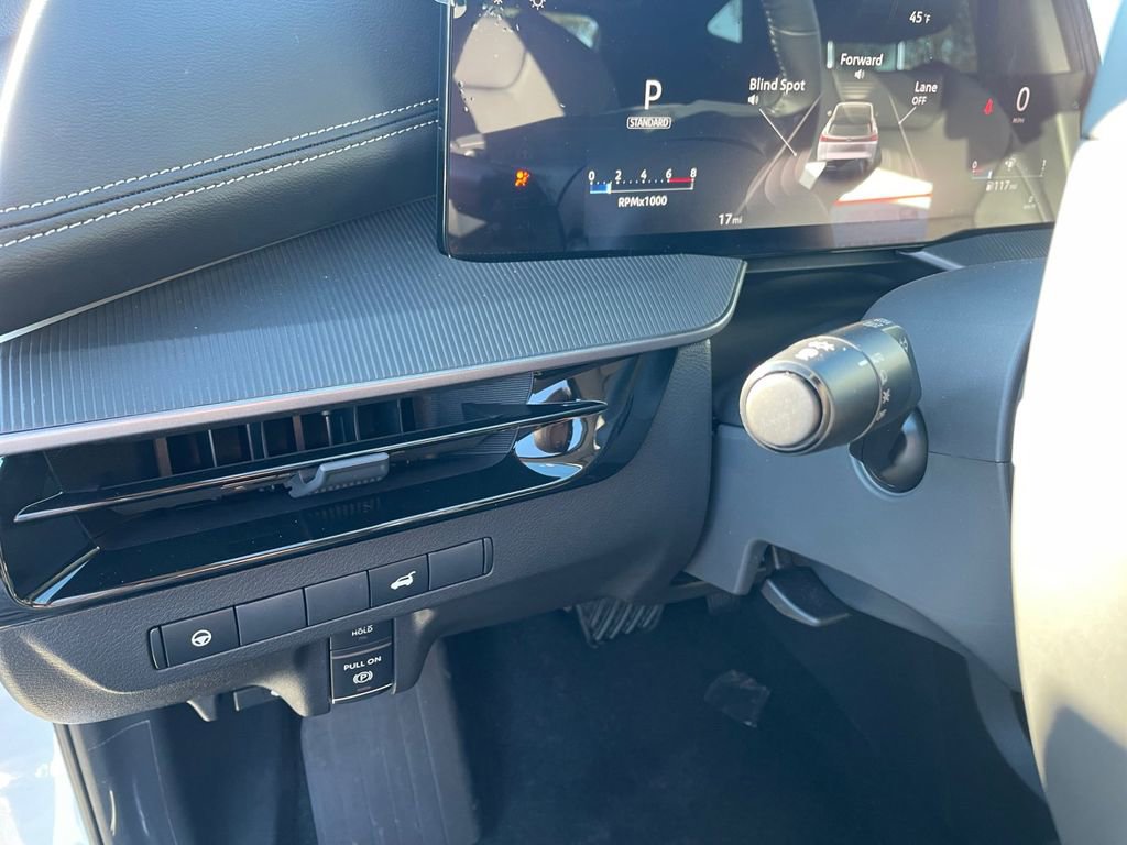 Certified 2025 Nissan Murano SV image 16