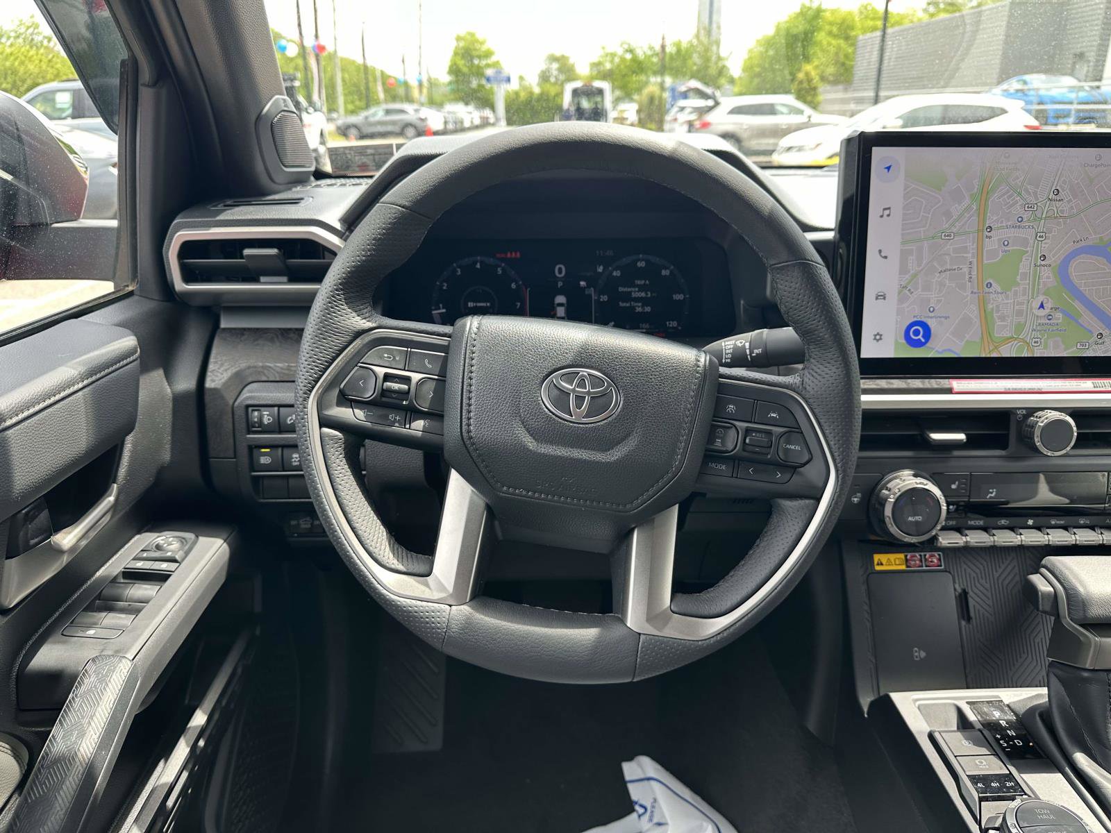 Used 2024 Toyota Tacoma Limited w/ Limited Package (LT) AWD/4WD image 11