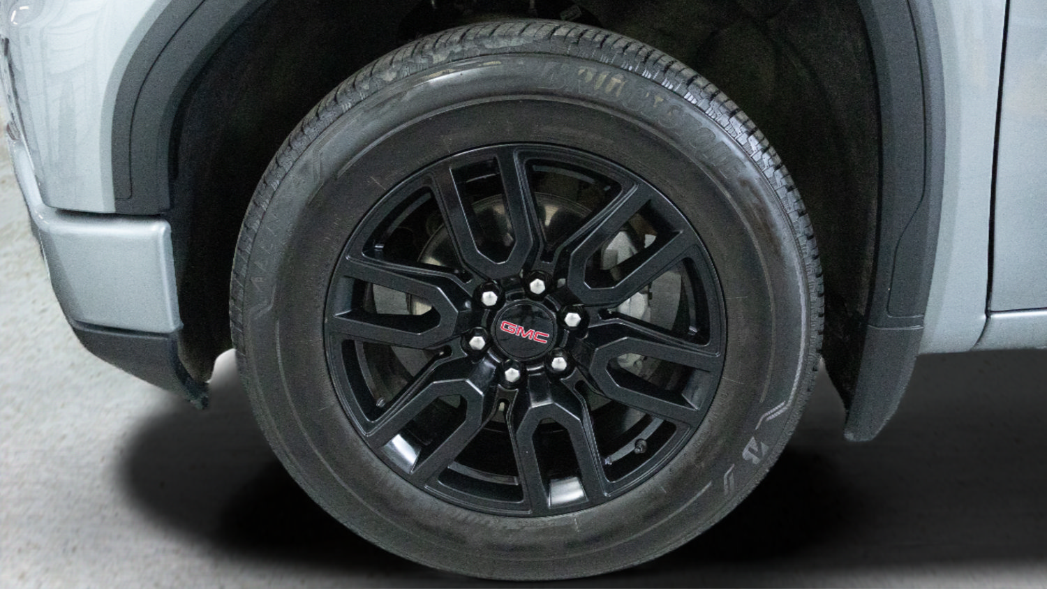 Used 2025 GMC Sierra 1500 Elevation RWD image 9