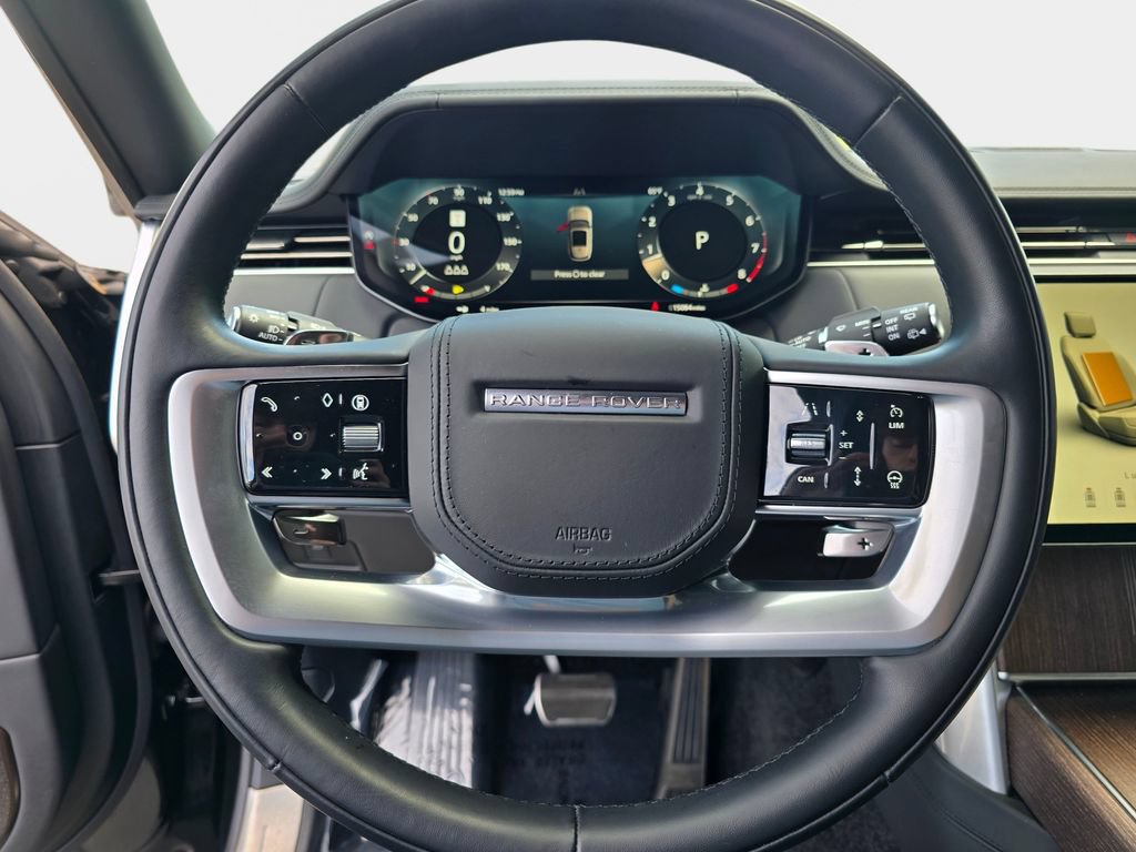 Certified 2025 Land Rover Range Rover Autobiography AWD/4WD image 19