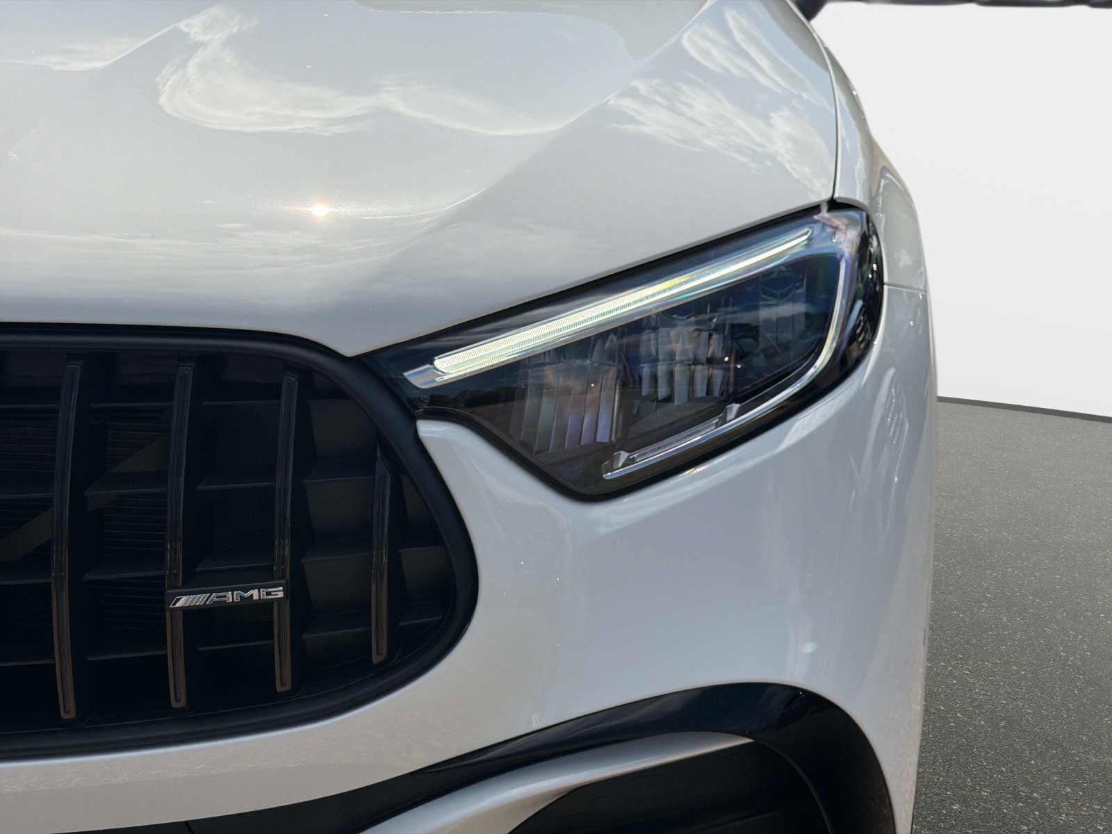 New 2026 Mercedes-Benz GLC 43 AMG 4MATIC image 9