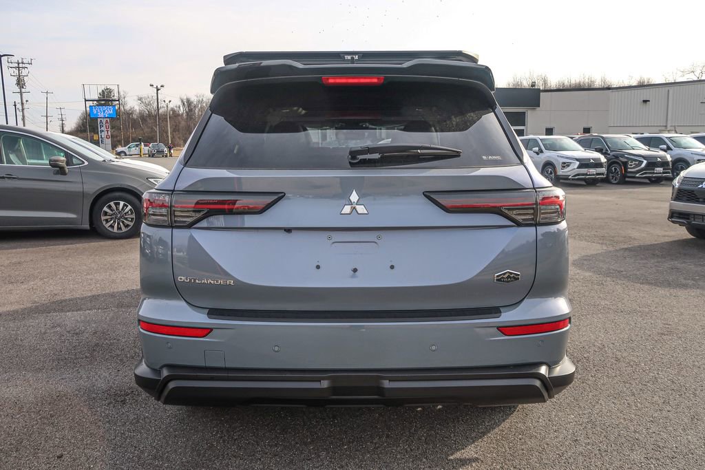 New 2026 Mitsubishi Outlander Trail Edition image 12