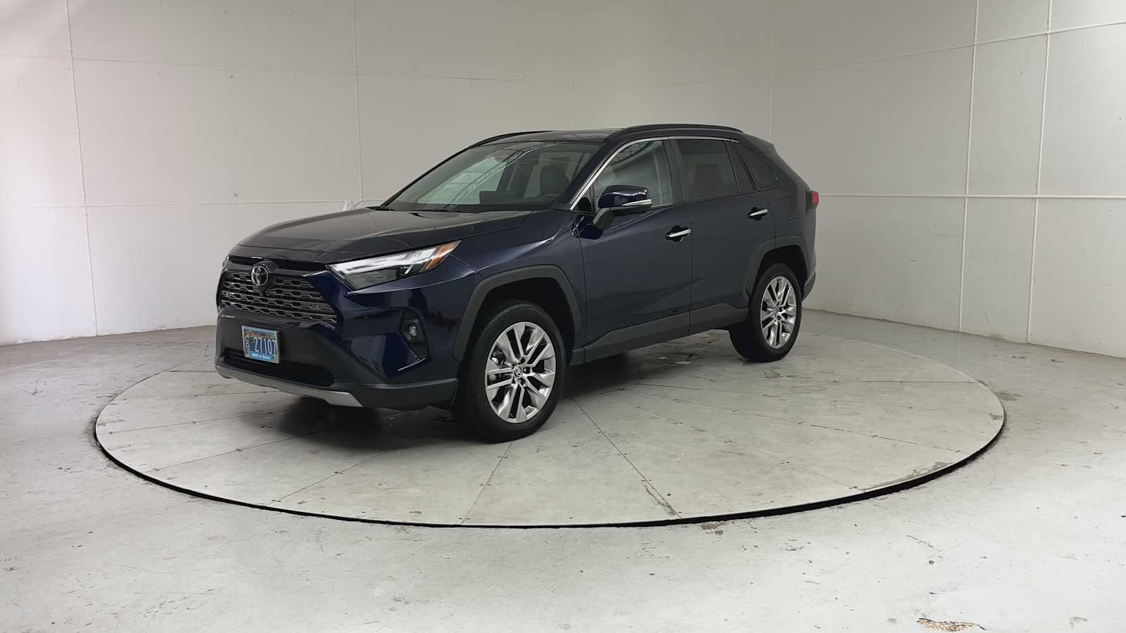 Used 2023 Toyota RAV4 Limited AWD/4WD image 6