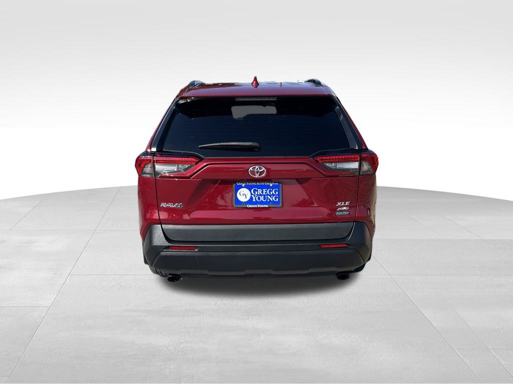 Used 2023 Toyota RAV4 XLE Premium AWD/4WD image 5