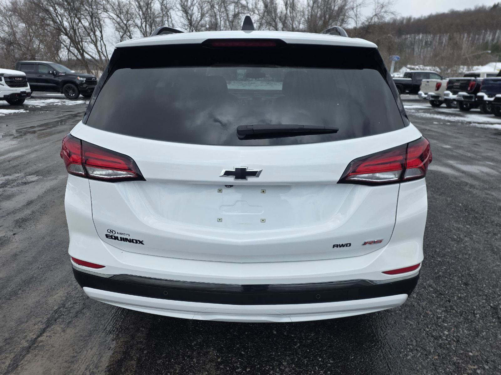 Used 2023 Chevrolet Equinox RS w/ RS Leather Package image 11