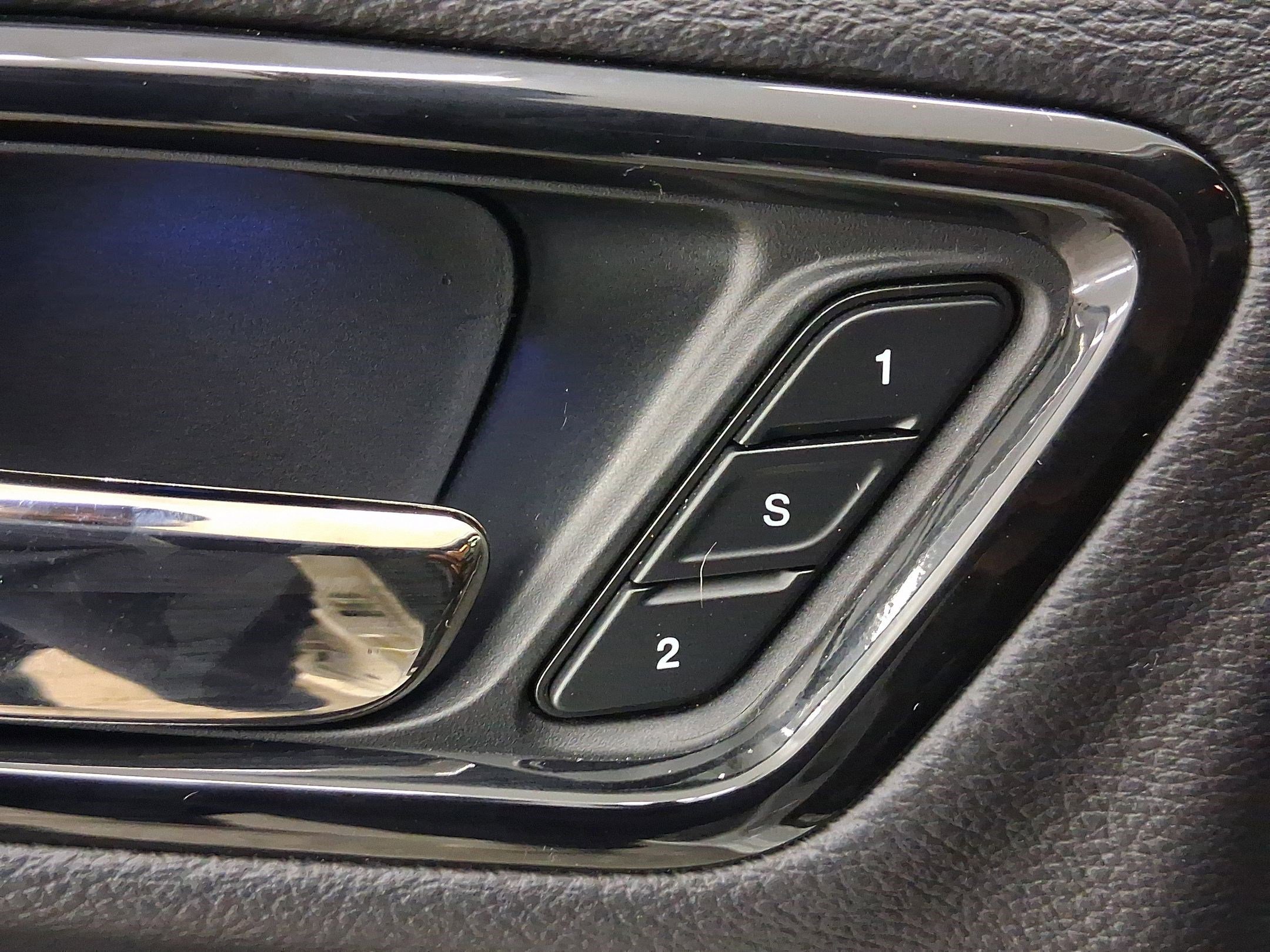 Used 2021 Dodge Durango SRT Hellcat w/ Technology Group image 20