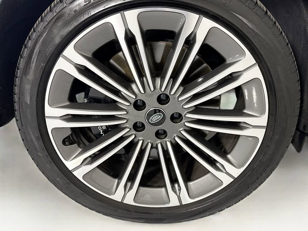 Used 2023 Land Rover Range Rover Long Wheelbase Autobiography image 33
