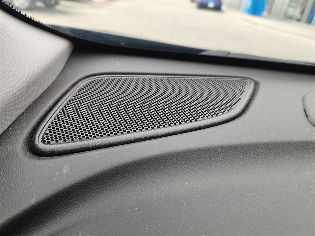 Used 2020 Chevrolet Equinox LT image 24