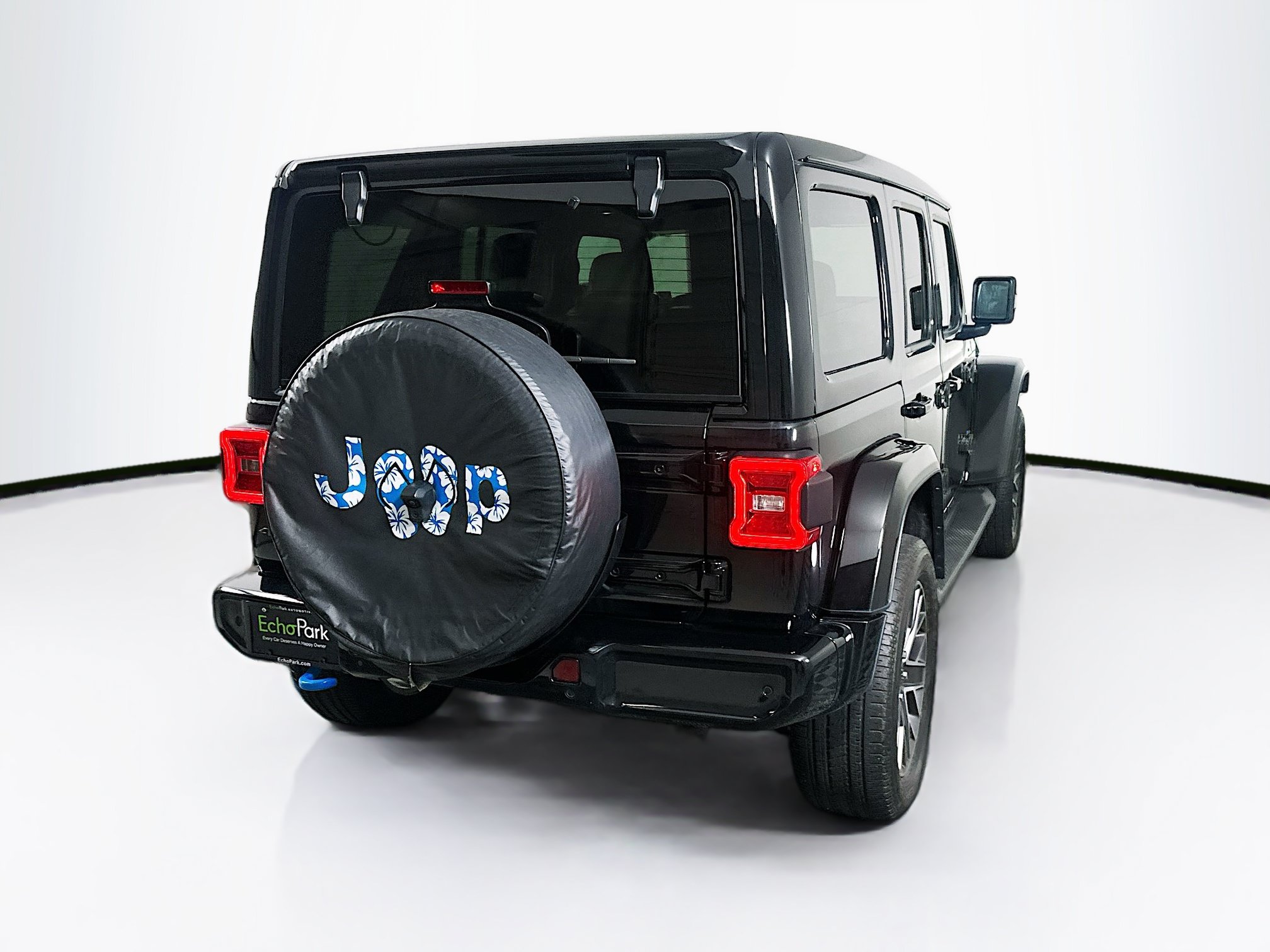 Used 2023 Jeep Wrangler Unlimited Sahara AWD/4WD image 9