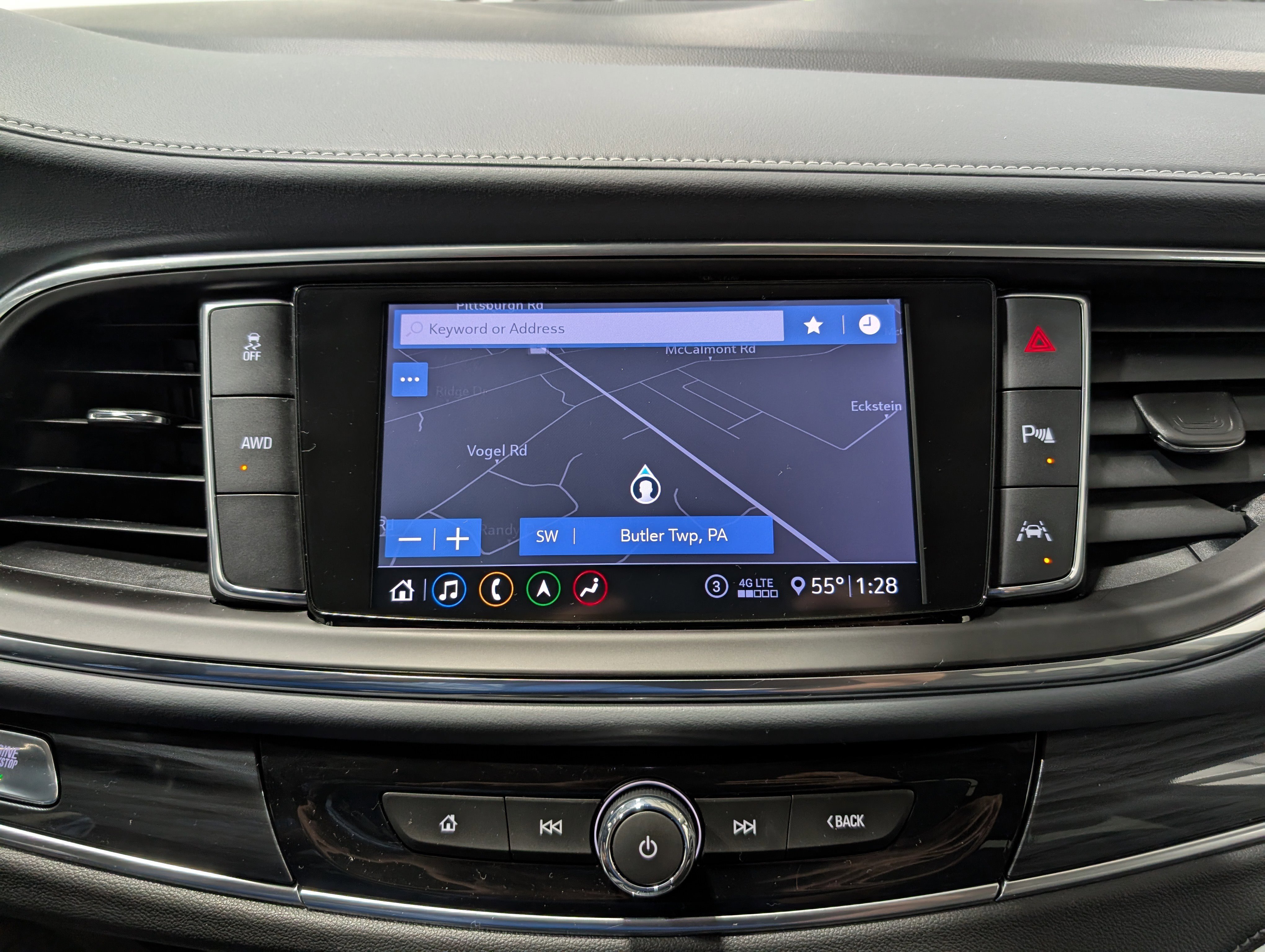 Used 2020 Buick Enclave Premium w/ Sun and Sites Package image 25