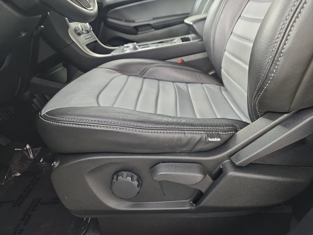 Used 2023 Ford Edge SE w/ Black Appearance Package AWD/4WD image 30