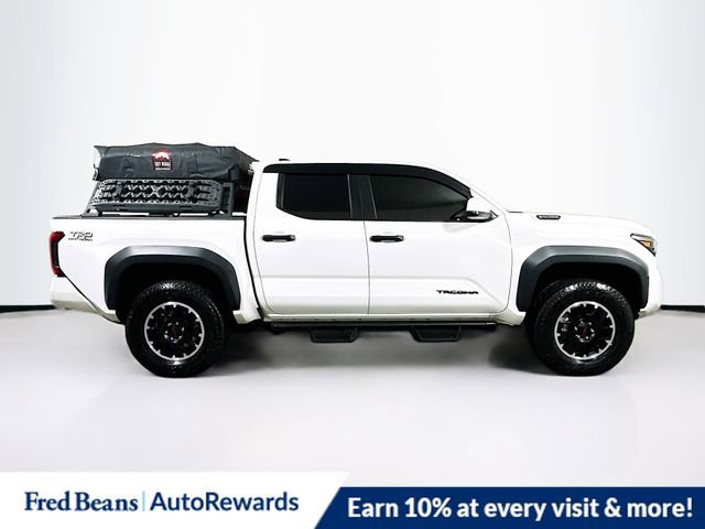 Used 2025 Toyota Tacoma TRD Off-Road image 8