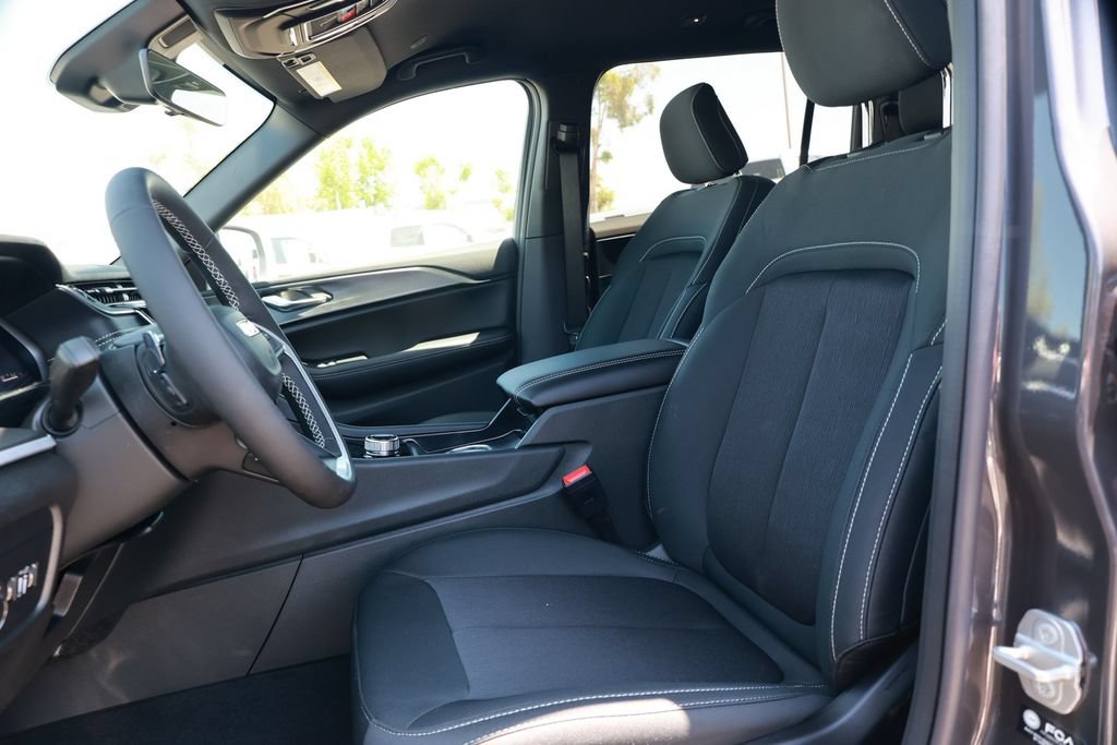 New 2026 Jeep Grand Cherokee L Laredo AWD/4WD image 14