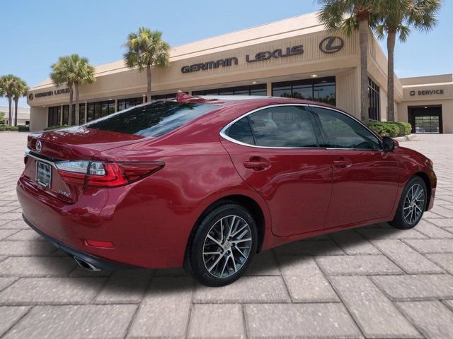 Used 2017 Lexus ES 350 FWD image 4