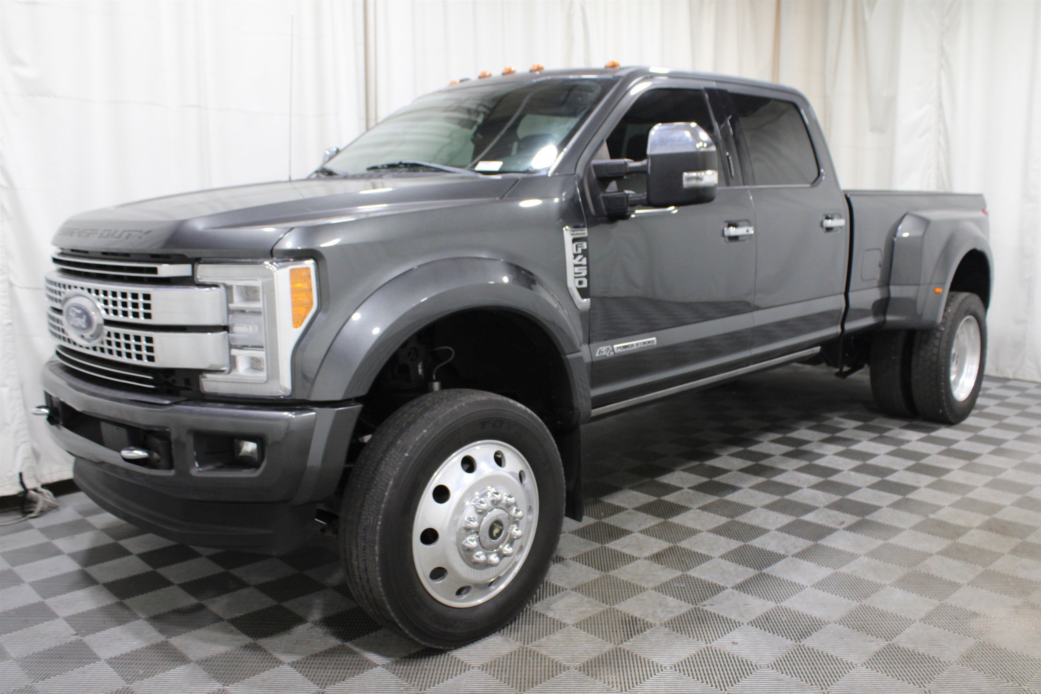 Used 2018 Ford F450 Platinum w/ Platinum Ultimate Package AWD/4WD image 31