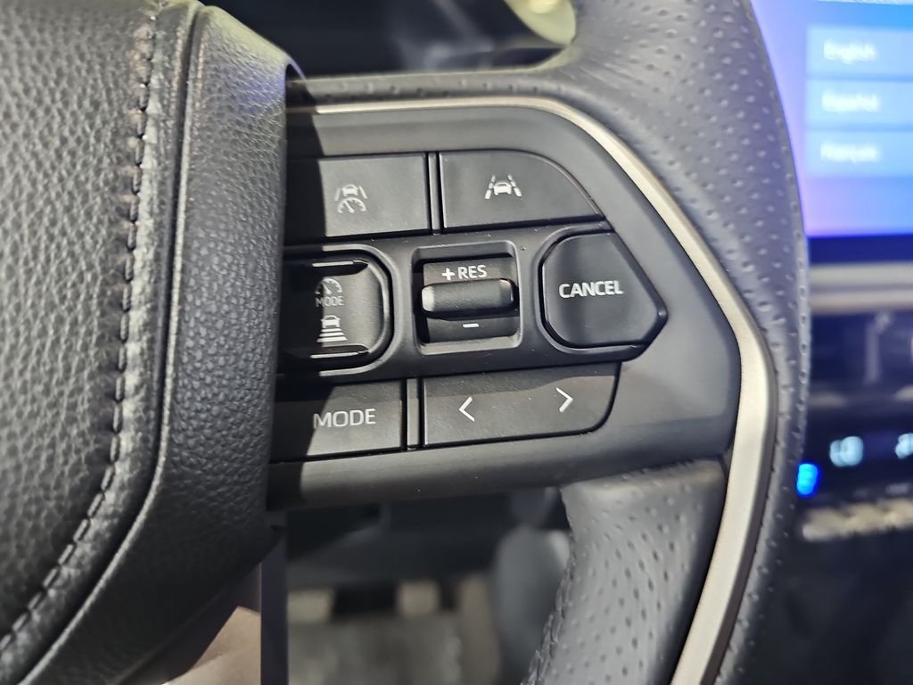 Used 2025 Toyota 4Runner TRD Off-Road Premium AWD/4WD image 21