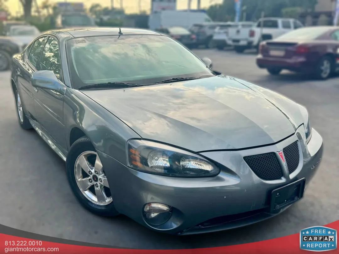 Used 2005 Pontiac Grand Prix w/ Drivers Plus Package image 3