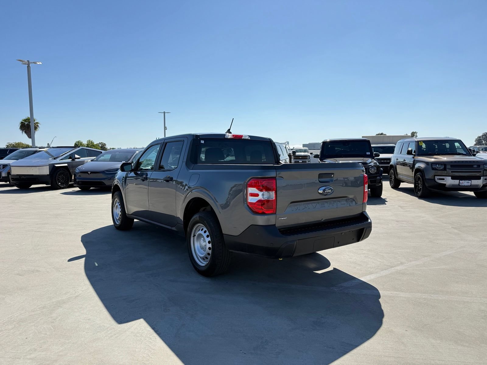 Used 2024 Ford Maverick XL FWD image 2