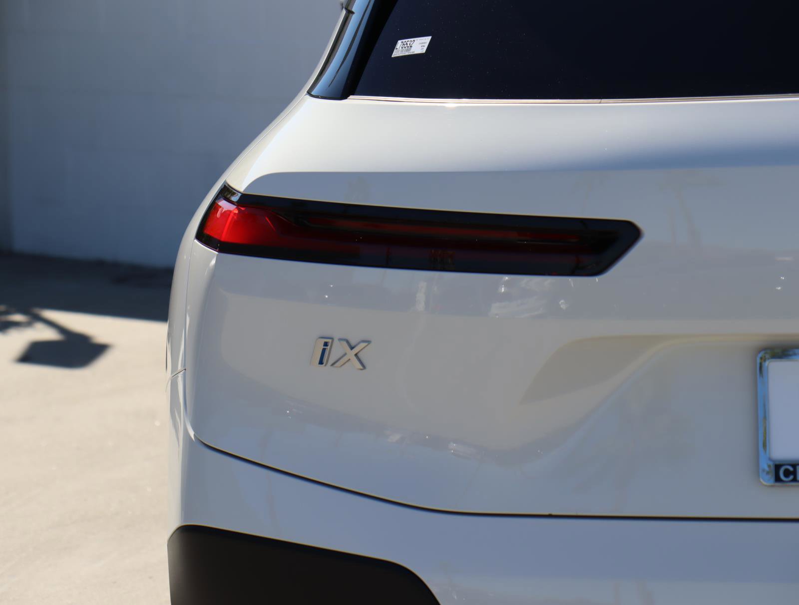 Used 2025 BMW iX xDrive50 w/ Convenience Package image 5