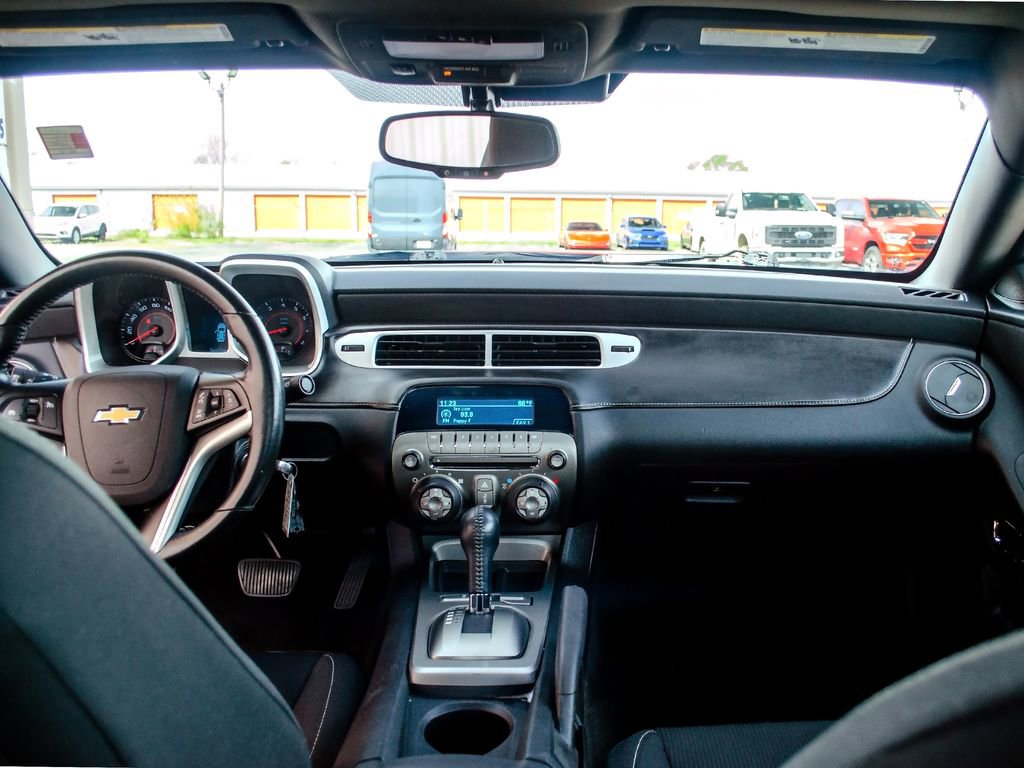 Used 2012 Chevrolet Camaro LT RWD image 27