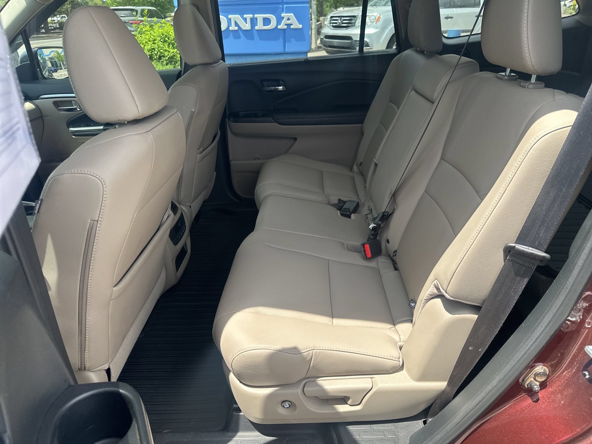 Certified 2022 Honda Pilot Special Edition image 18