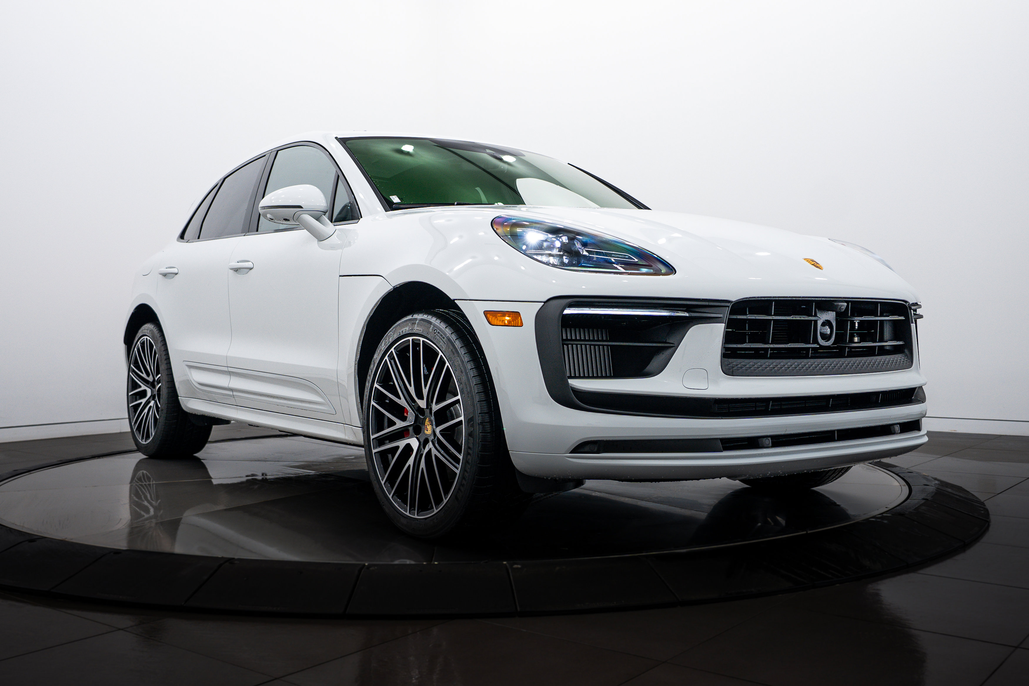 New 2026 Porsche Macan S image 9