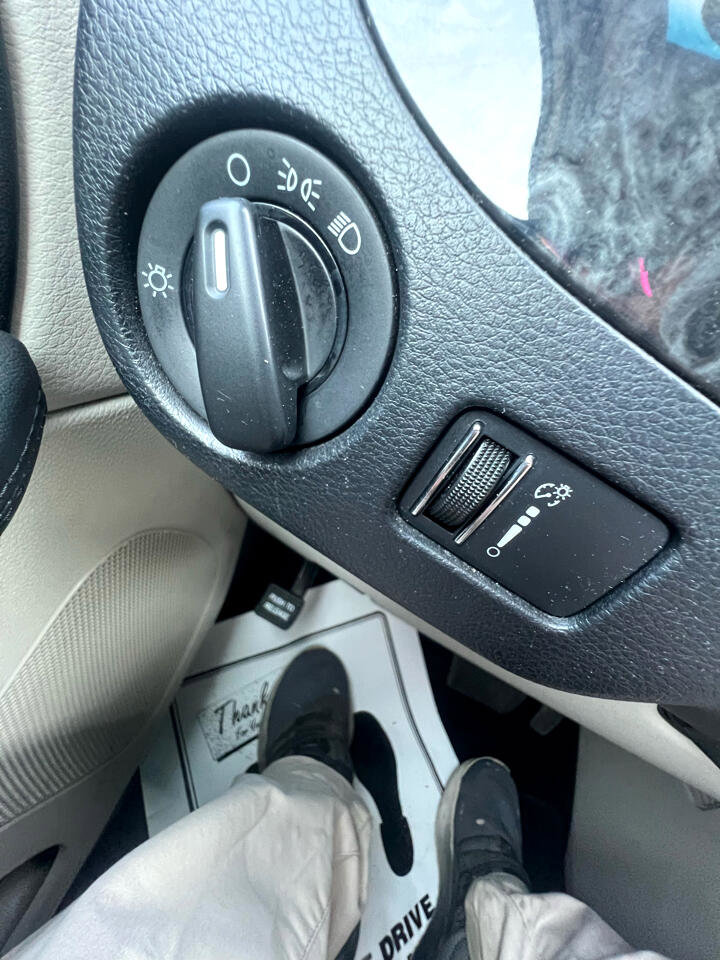 Used 2014 Dodge Grand Caravan SXT image 20