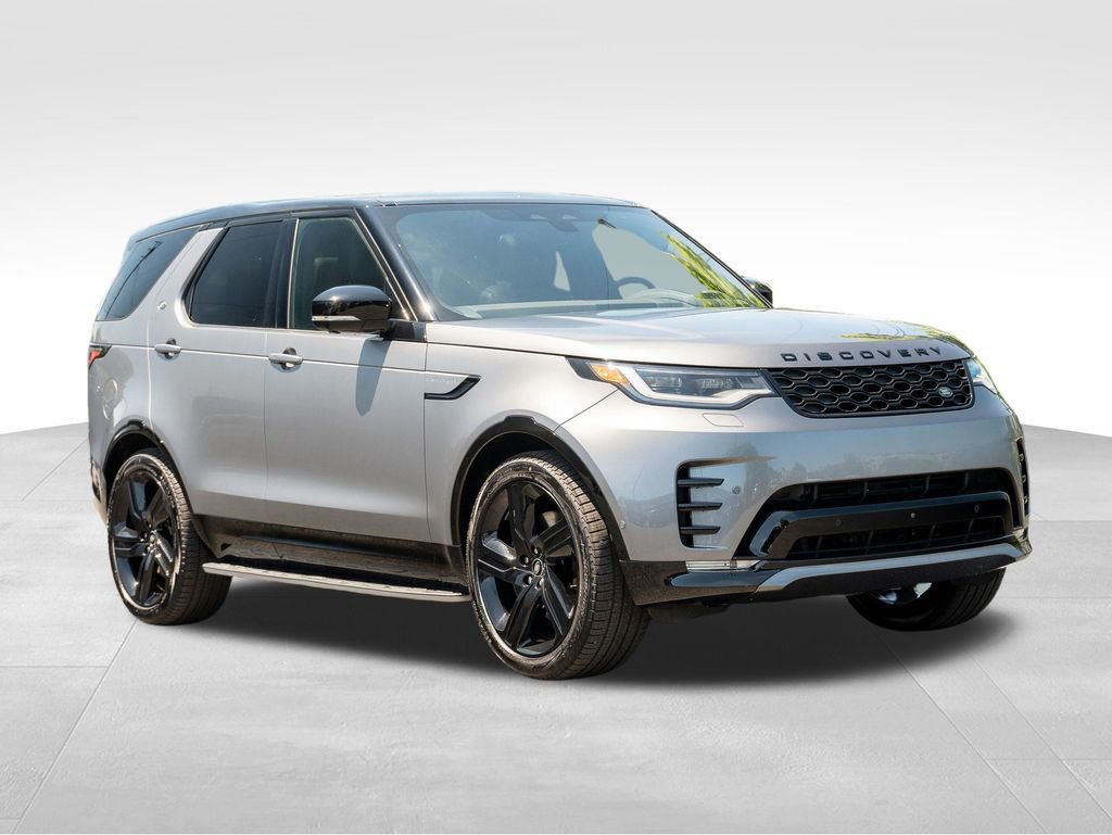 New 2025 Land Rover Discovery Dynamic SE image 3