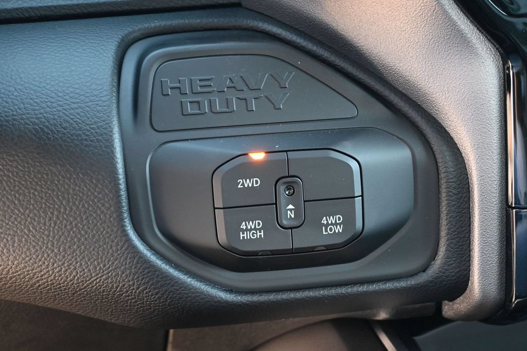 New 2027 RAM 2500 Laramie AWD/4WD image 19