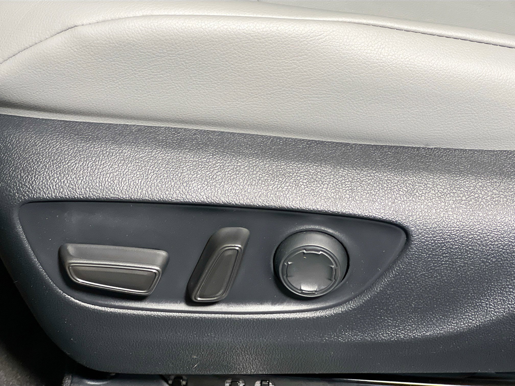 New 2026 Toyota Sienna XLE image 15