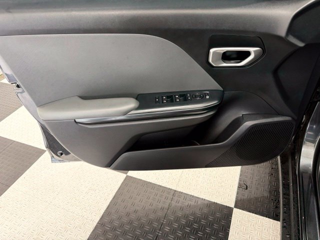 Used 2025 Kia K4 FWD image 14