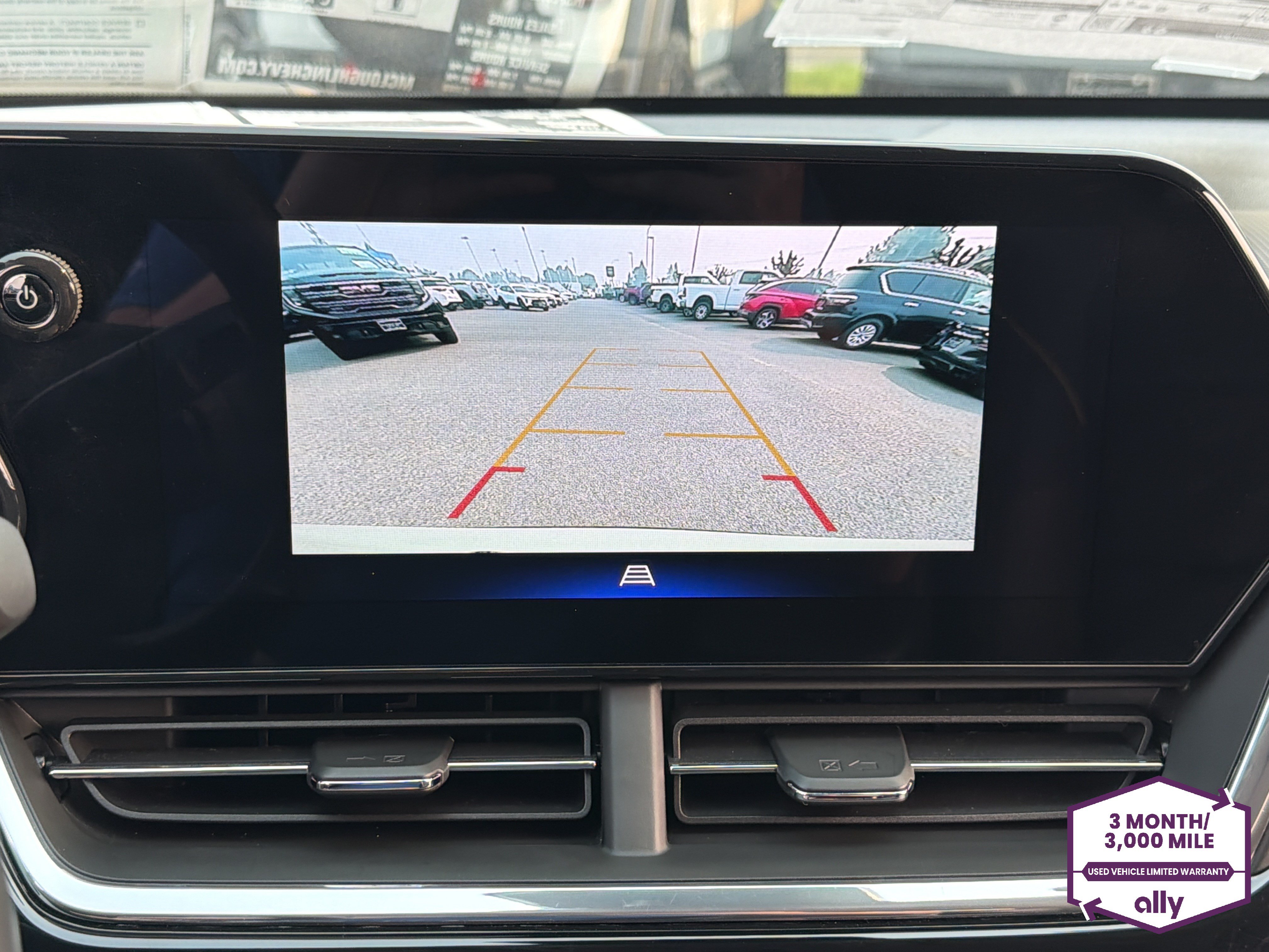 Used 2025 Chevrolet Trax ACTIV w/ Sunroof Package FWD image 21